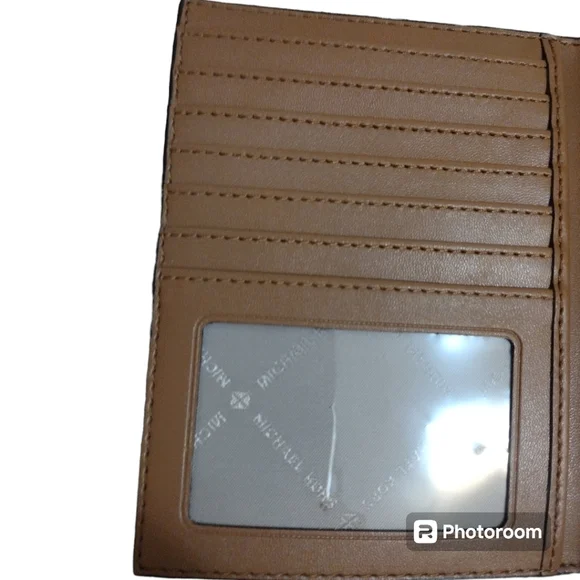 Michael Kors Passport Holder - Picture 3 of 5